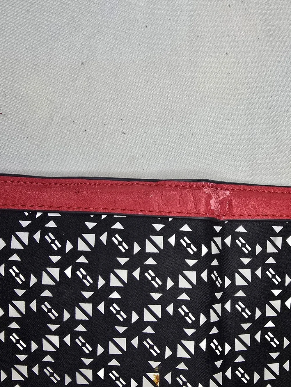 The Limited compact fold
